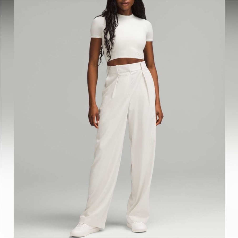 Lululemon Wide Leg  High-Rise Trouser pants